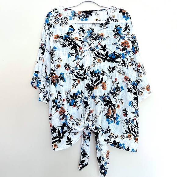 Tamara H Elegant Floral Women's Tunic Top - Picture 1 of 9